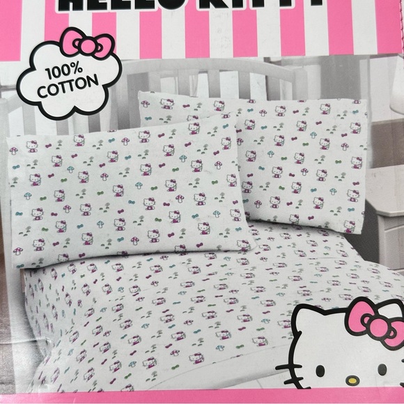 Sanrio Hello Kitty Twin XL Sheet Set (HK Bow and Mushroom) - Picture 6 of 6